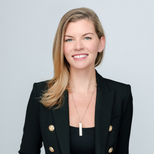 Lauren Cozzens Headshot